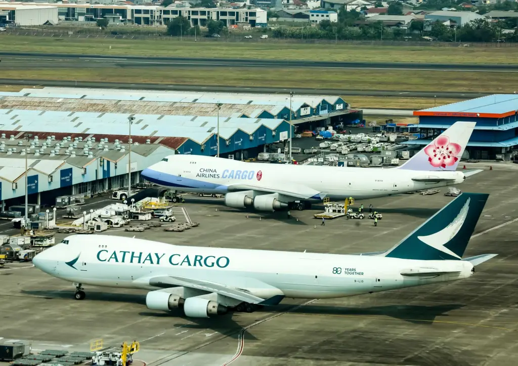 青岛亚盟国际物流：国际货运代理海运空运报关清关一站式服务方案正文配图 1