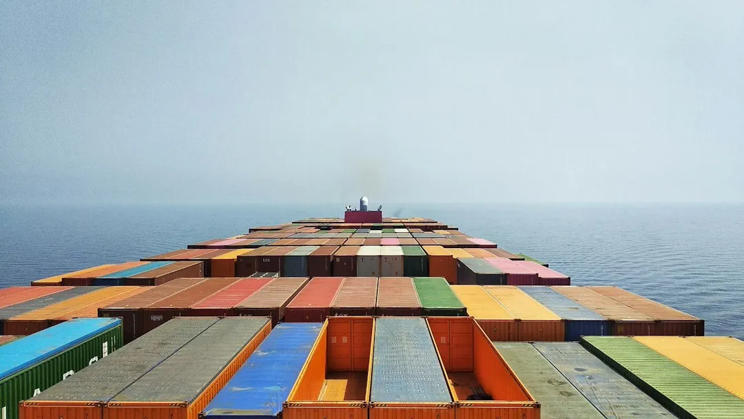 国际物流海运空运价格波动下，青岛外贸企业如何优化货运代理成本正文配图 1